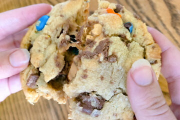 No matter what kind of candies you use, your candy cookies will be delicious!
