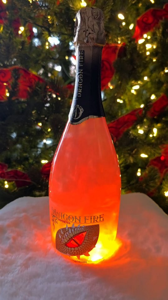Release the dragon and ignite your senses!
This post intended for ages 21+. Please drink responsibly.
It was so much fun to try every flavor of our beautiful #gifted Dragon Fire Wine! Have you ever seen such a magical bottle?
Each 750 mL bottle is equipped with a light-up base that creates such a mesmerizing display! The light captures the swirling shimmer of edible glitter in every brilliantly colored bottle.
Bring on the sparkle with your choice of SEVEN playful @dragonfirewinesofficial flavors! All of them are vegan and glutenfree.
🍓 Strawberry
🥭 Mango
🍑 Peach
🍏 Green Apple
🫐 Blueberry
🍇 Crushed Grape
🍋 Pink Lemonade
Make your holidays a little brighter! Shop Dragon Fire Wines at www.dragonfirewinesofficial.com or click the post in my TapBio.
.
.
.
@dragonfirewinesofficial #dragonfirewine #unleashthedragon #drinkresponsibly #cswdumplings