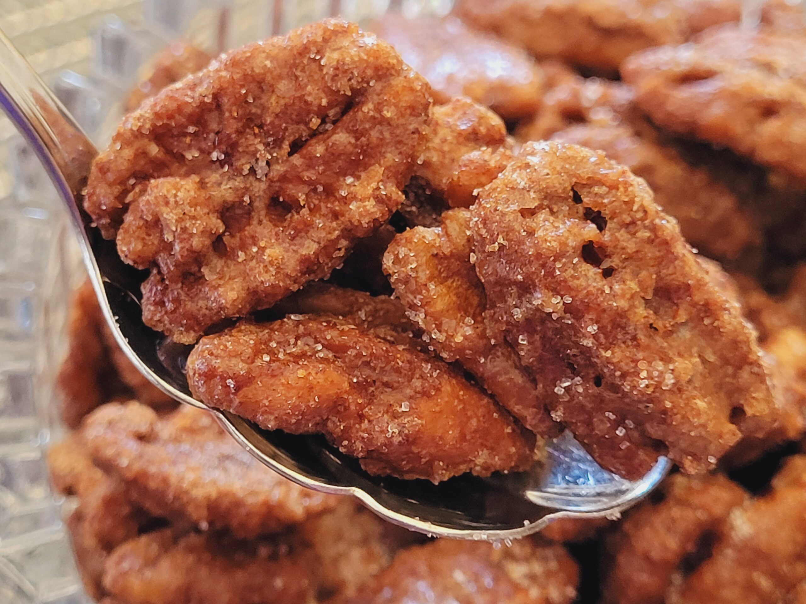 How to Make Candied Pecans with a Nut Roaster Pan - A Feast For The Eyes