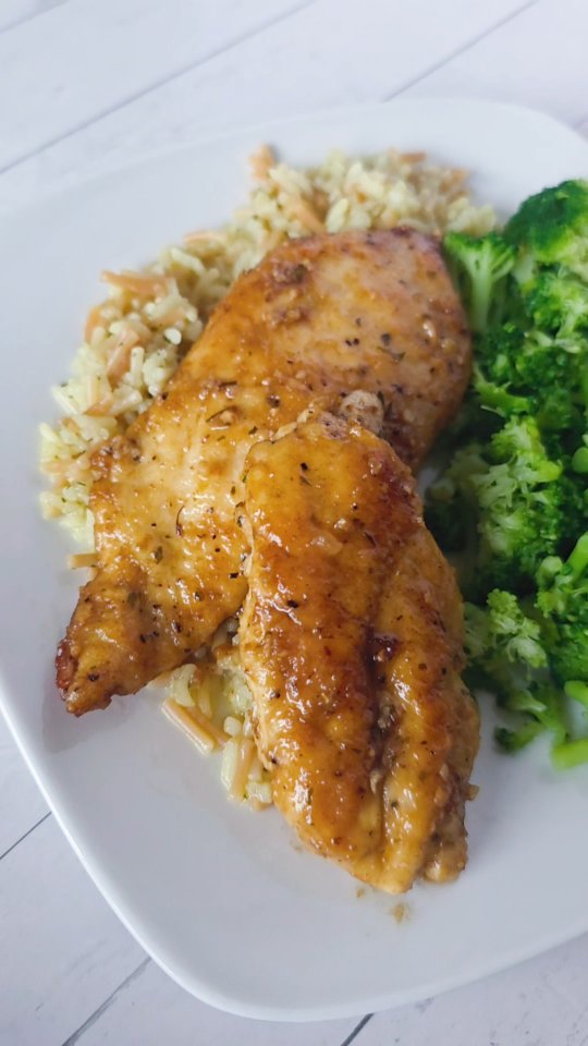 Chicken so delicious you'll want to get up and dance!
Remember that mouth watering pork tenderloin, I made using Golden Steer's De Jonghe Garlic Seasoning?
It's got some major competition for the most delicious May dish coming out of my kitchen! I used De Jonghe seasoning in my Garlic Butter Chicken and let me tell you, it was (chef's kiss) delicious!
I mixed flour with about 1/2 teaspoon of Sergio's seasoning, which is a "perfect ratio" salt and pepper blend. I dredged the chicken breasts, shook off the excess, and pan-fried them in butter.
Then came the fun part. After removing the chicken, I melted about five tablespoons of butter to the skillet. I quickly added a tablespoon of De Jonghe seasoning and stirred it into the melted butter, then immediately added half a cup of chicken stock. I whisked the butter in seasoning together, then turned the heat down to low and added the chicken back into the skillet. I let it simmer ten more minutes to thicken the sauce, turning the chicken to coat.
You'll want to drizzle some of that yummy, garlicy sauce over the chicken when you serve it. The sauce is also delicious over potatoes, fish, and corn!
Who's ready to try out #goldensteer DeJonghe Seasoning at home? You can find it on Amazon or at www.goldensteer.com . Hit my TapBio to go directly to their website.
.
.
.
#goldensteerambassador @goldensteer #makeitvegas #garlicbutterchicken #dejongheseasoning #easychickenrecipes #cswdumplings #thefoodieinitiative #teamhappyfoodies #chicken #garliclovers